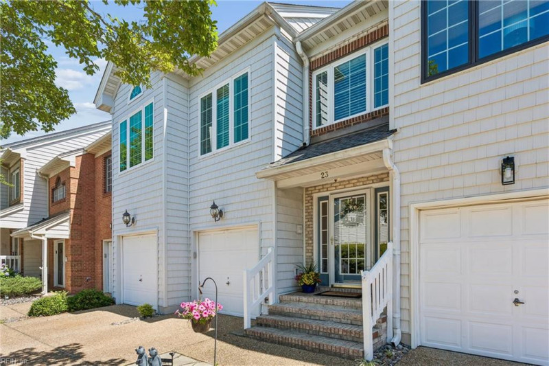 Photo 2 of 34 residential for sale in Hampton virginia