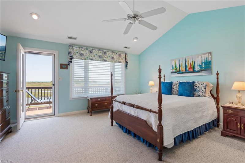 Photo 21 of 34 residential for sale in Hampton virginia