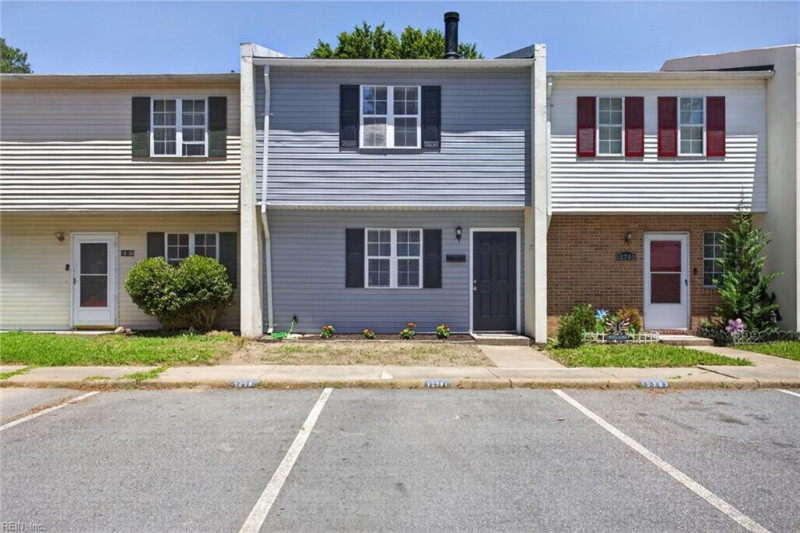 Photo 2 of 31 residential for sale in Newport News virginia Photo 2 of 31 residential for sale in Newport News virginia