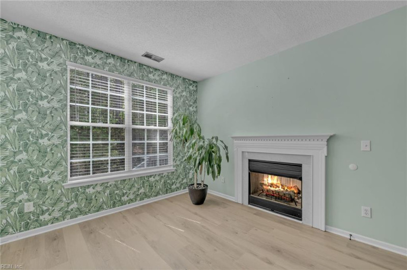 Photo 22 of 50 residential for sale in Chesapeake virginia