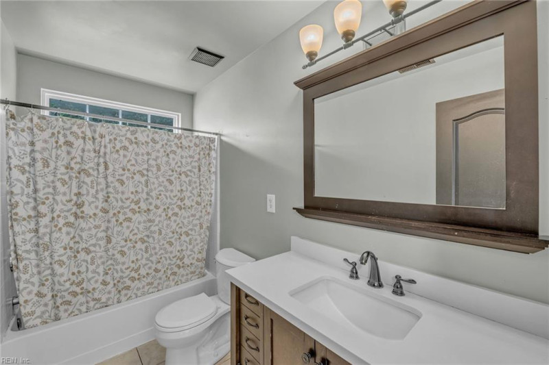Photo 37 of 50 residential for sale in Chesapeake virginia