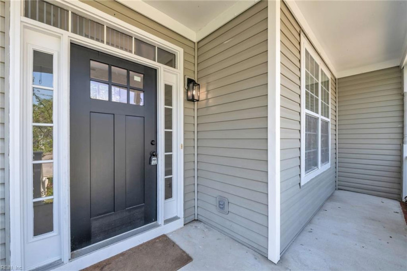 Photo 4 of 50 residential for sale in Chesapeake virginia