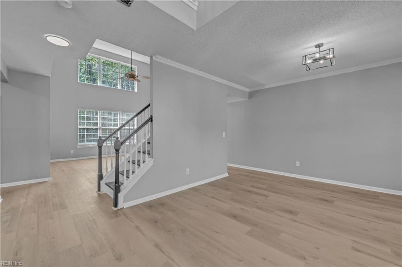 Photo 6 of 50 residential for sale in Chesapeake virginia