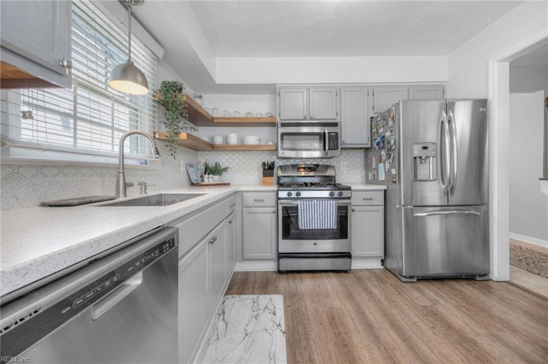 Photo 10 of 44 residential for sale in Virginia Beach virginia