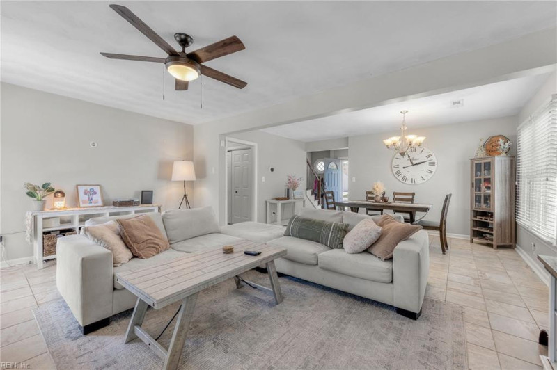Photo 14 of 44 residential for sale in Virginia Beach virginia