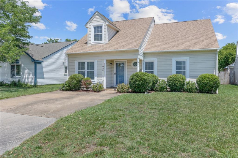 Photo 5 of 44 residential for sale in Virginia Beach virginia