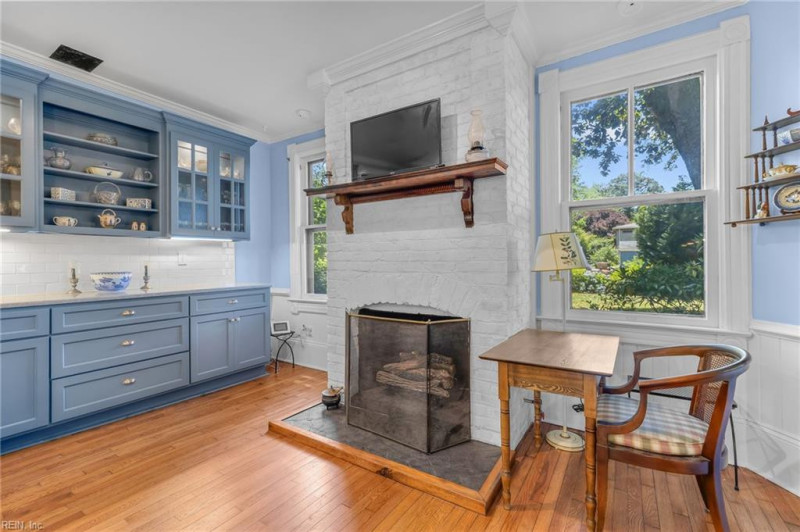 Photo 12 of 49 residential for sale in Hampton virginia