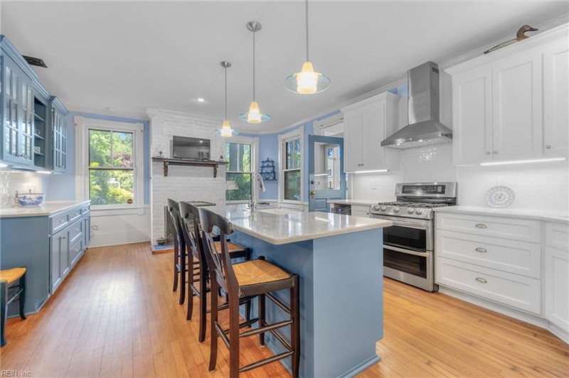 Photo 13 of 49 residential for sale in Hampton virginia