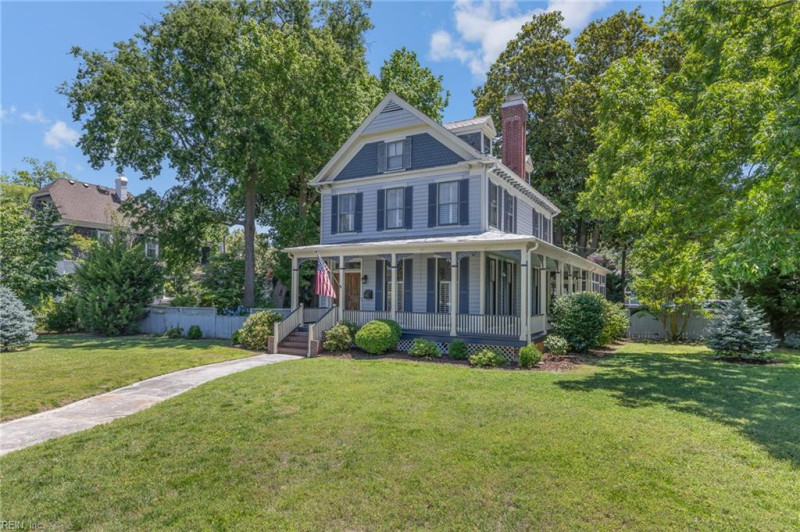 Photo 4 of 49 residential for sale in Hampton virginia