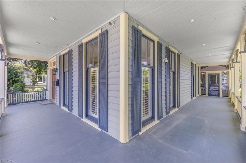 Photo 9 of 49 residential for sale in Hampton virginia