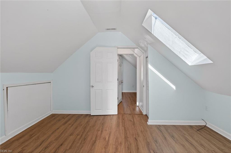 Photo 20 of 32 residential for sale in Portsmouth virginia