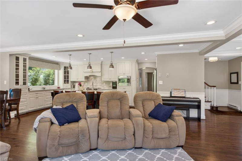 Photo 12 of 50 residential for sale in Virginia Beach virginia