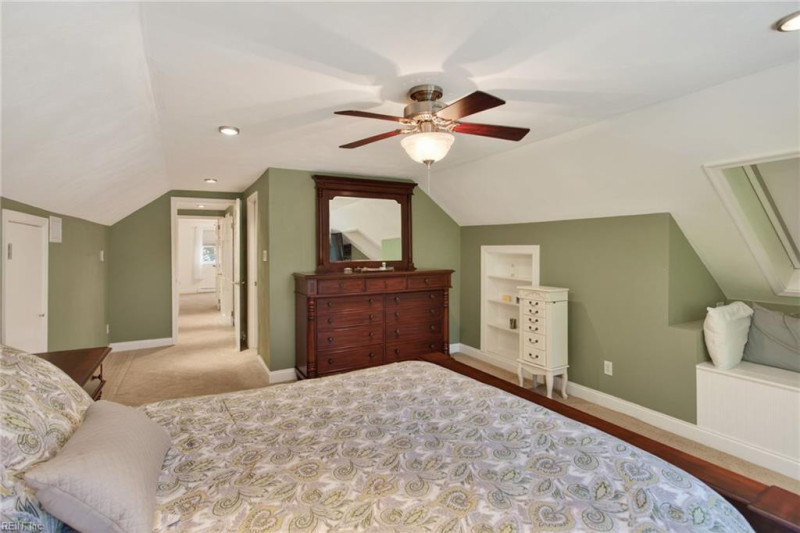 Photo 29 of 50 residential for sale in Virginia Beach virginia