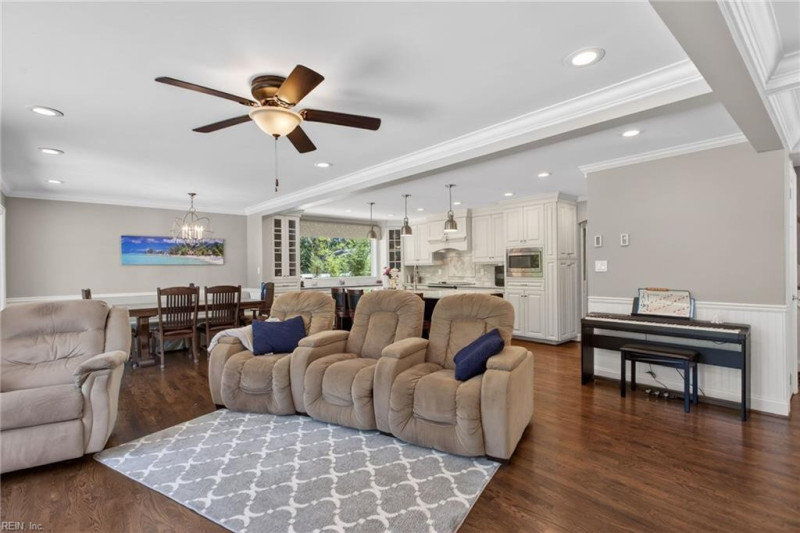 Photo 8 of 50 residential for sale in Virginia Beach virginia