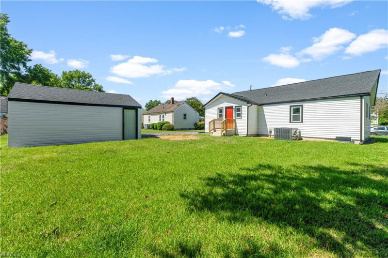 Photo 19 of 21 residential for sale in Portsmouth virginia