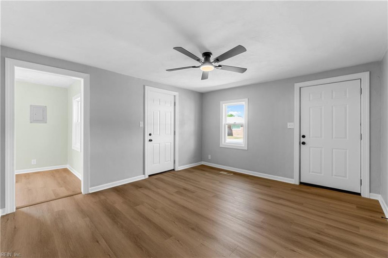 Photo 6 of 21 residential for sale in Portsmouth virginia