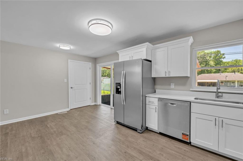 Photo 18 of 49 residential for sale in Norfolk virginia