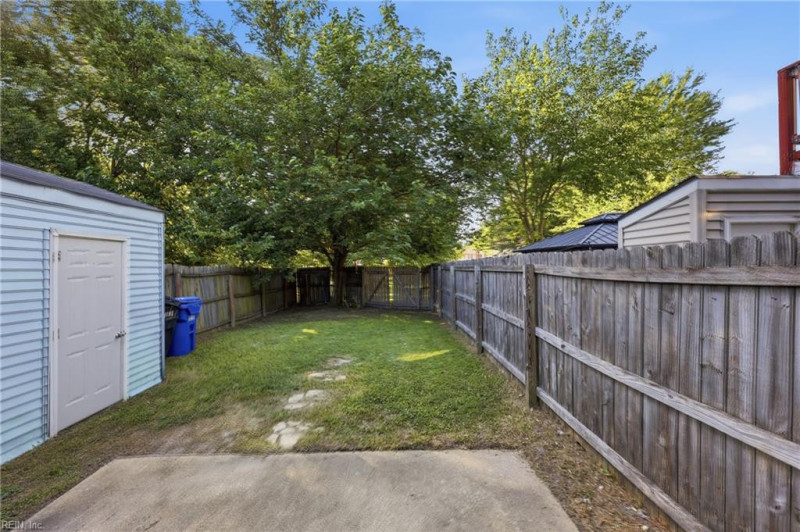 Photo 28 of 33 residential for sale in Virginia Beach virginia