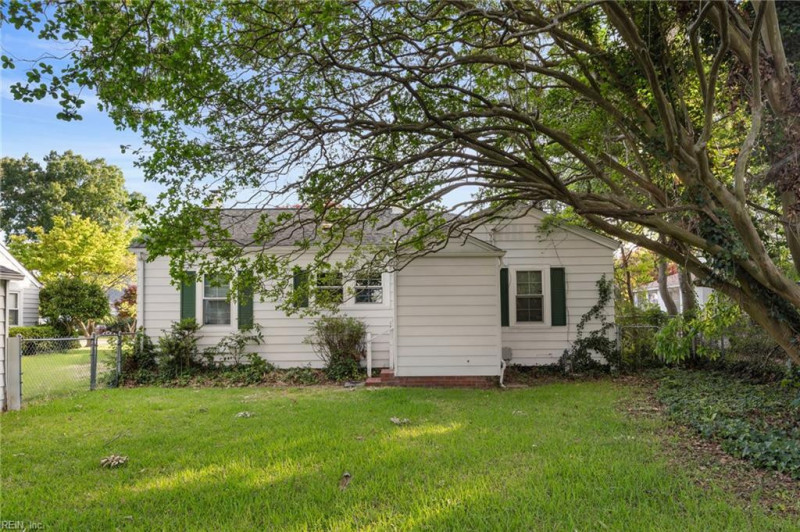 Photo 23 of 31 residential for sale in Hampton virginia Photo 23 of 31 residential for sale in Hampton virginia