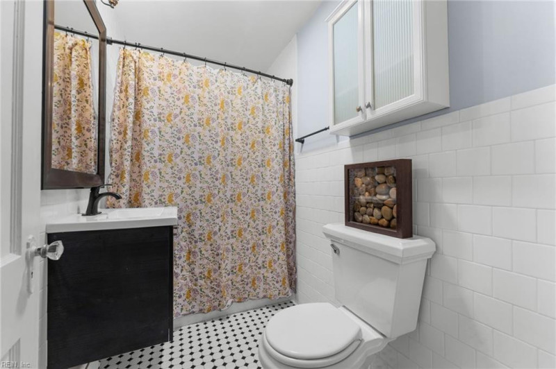 Photo 8 of 31 residential for sale in Hampton virginia Photo 8 of 31 residential for sale in Hampton virginia
