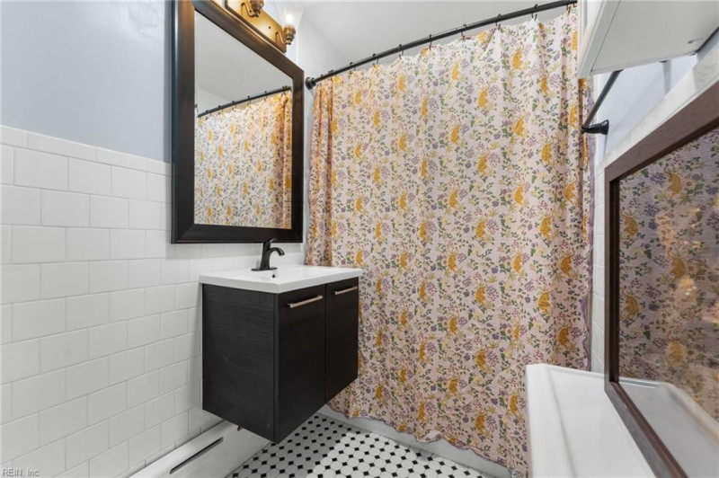 Photo 9 of 31 residential for sale in Hampton virginia Photo 9 of 31 residential for sale in Hampton virginia