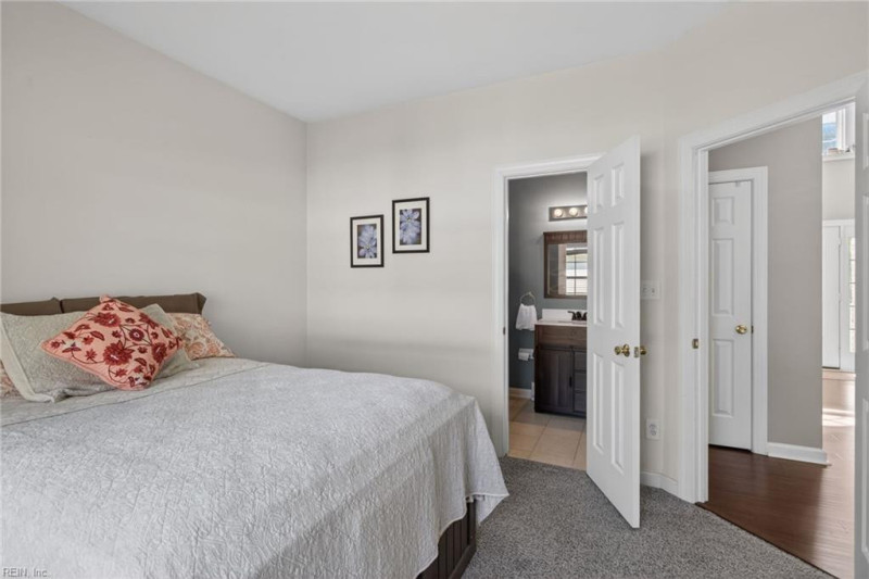 Photo 25 of 37 residential for sale in Virginia Beach virginia