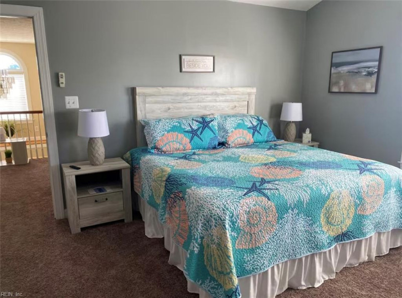 Photo 13 of 47 residential for sale in Hampton virginia