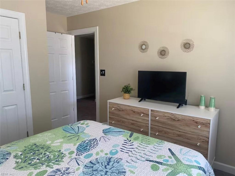 Photo 19 of 47 residential for sale in Hampton virginia