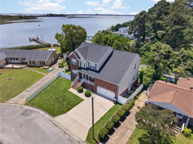 Photo 34 of 47 residential for sale in Hampton virginia