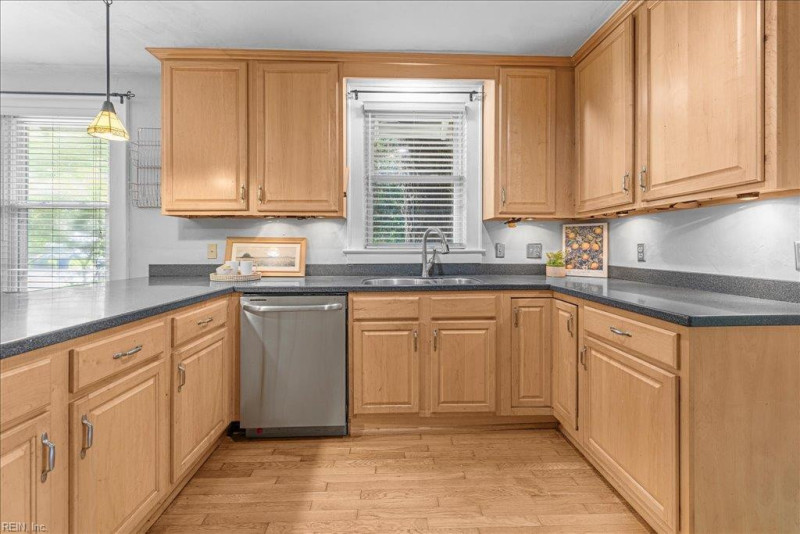 Photo 24 of 34 residential for sale in Norfolk virginia Photo 24 of 34 residential for sale in Norfolk virginia