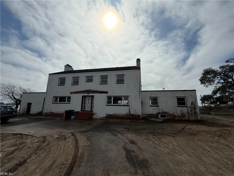 Photo 2 of 4 residential for sale in Hampton virginia