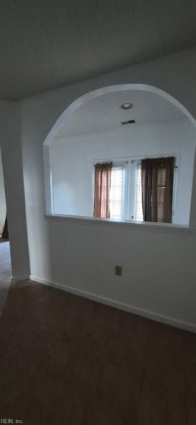 Photo 18 of 42 residential for sale in Chesapeake virginia