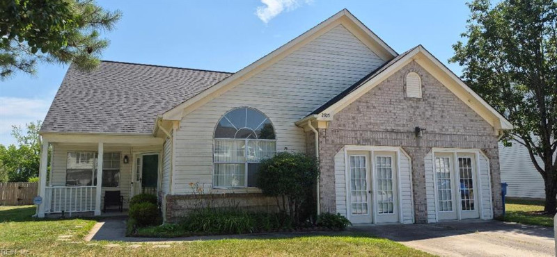 Photo 2 of 42 residential for sale in Chesapeake virginia