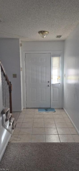 Photo 7 of 42 residential for sale in Chesapeake virginia