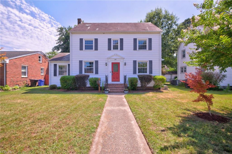 Photo 1 of 38 residential for sale in Portsmouth virginia