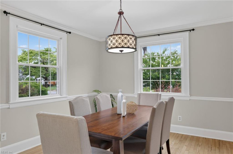 Photo 10 of 38 residential for sale in Portsmouth virginia
