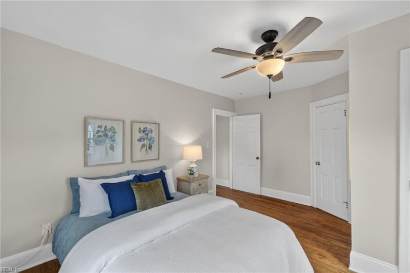 Photo 25 of 38 residential for sale in Portsmouth virginia
