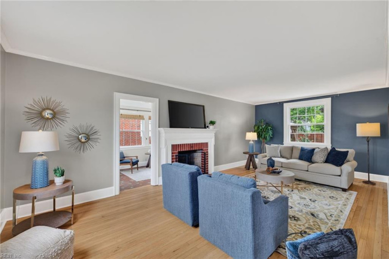 Photo 6 of 38 residential for sale in Portsmouth virginia