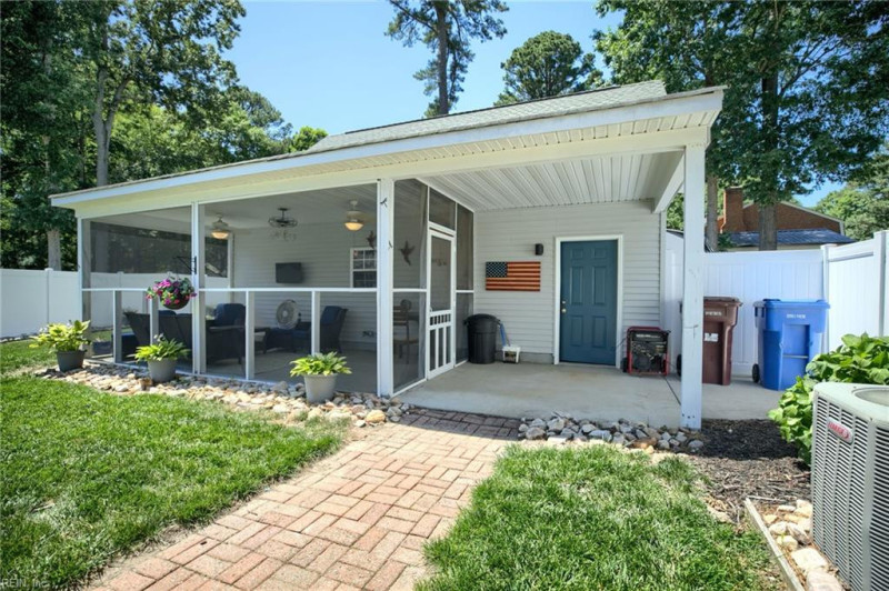 Photo 5 of 46 residential for sale in Chesapeake virginia Photo 5 of 46 residential for sale in Chesapeake virginia
