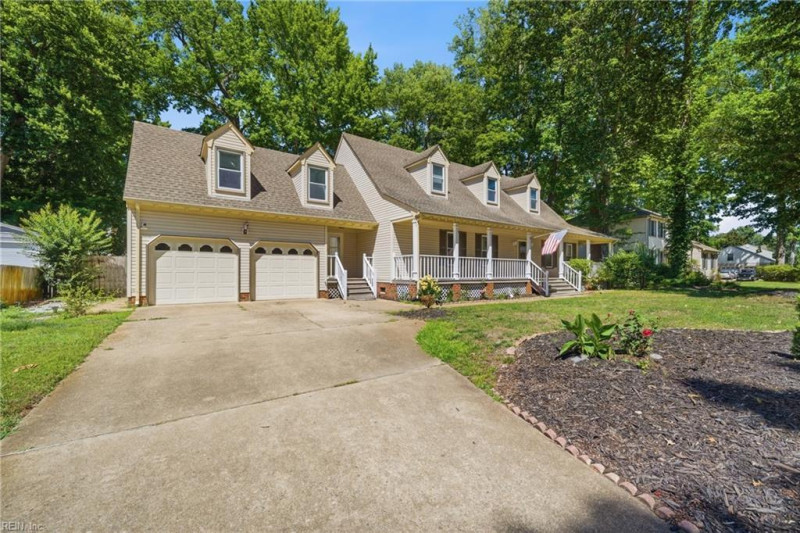 Photo 3 of 50 residential for sale in Chesapeake virginia