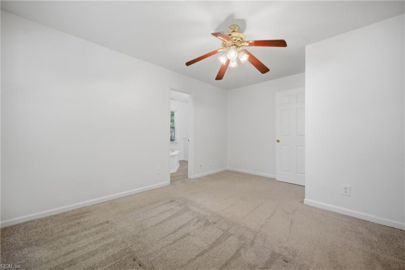 Photo 36 of 50 residential for sale in Chesapeake virginia