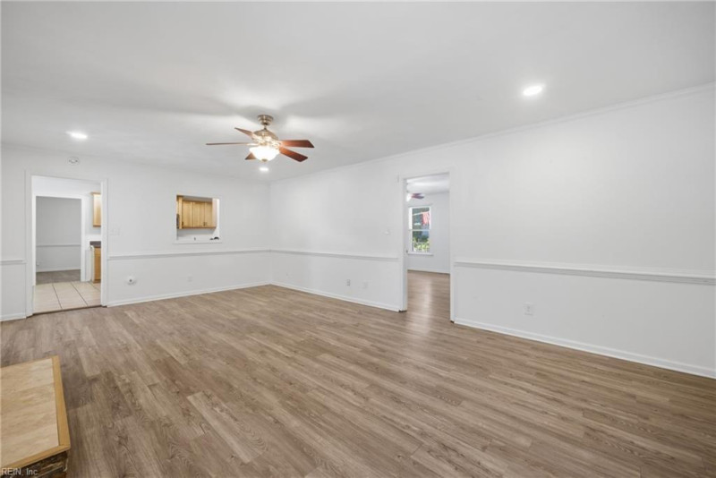 Photo 7 of 50 residential for sale in Chesapeake virginia