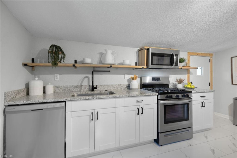 Photo 15 of 44 residential for sale in Norfolk virginia Photo 15 of 44 residential for sale in Norfolk virginia