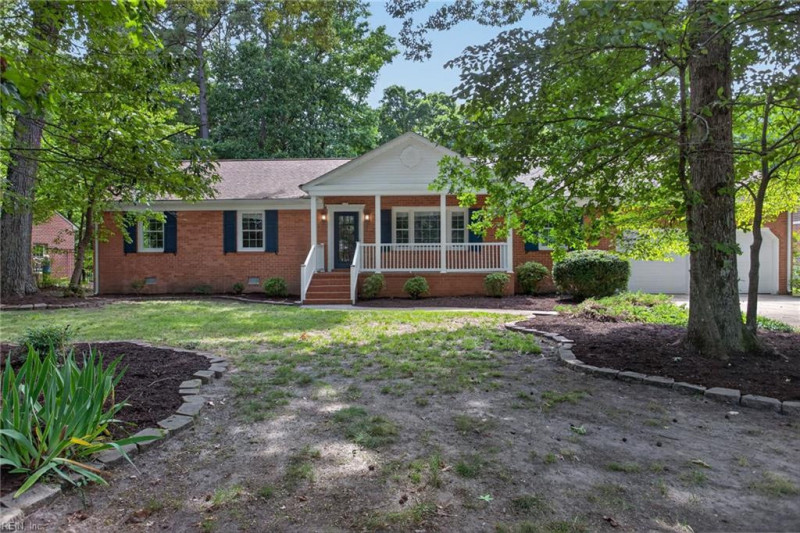 Photo 3 of 41 residential for sale in York County virginia
