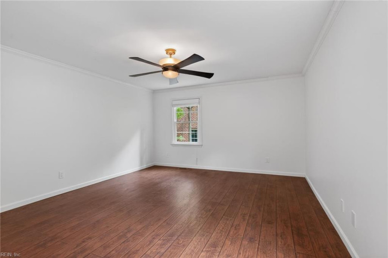 Photo 32 of 41 residential for sale in York County virginia