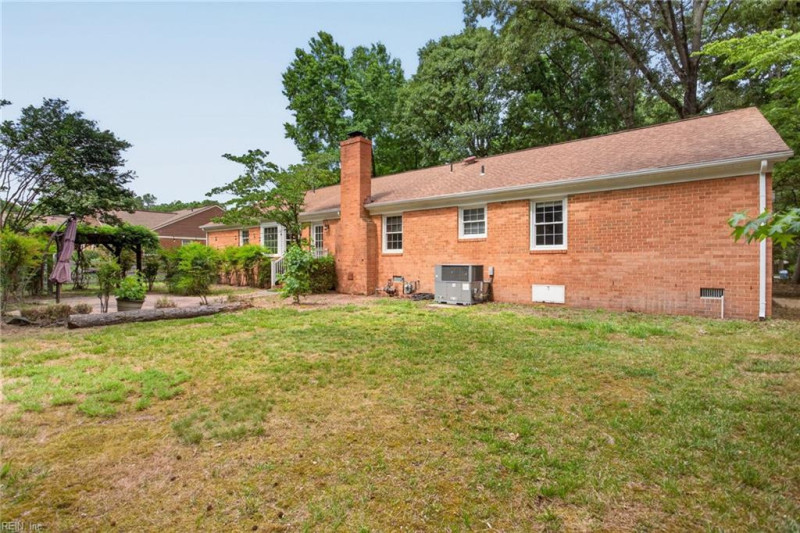 Photo 39 of 41 residential for sale in York County virginia