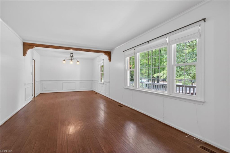 Photo 7 of 41 residential for sale in York County virginia