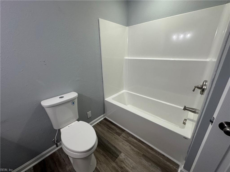Photo 17 of 28 residential for sale in Hampton virginia