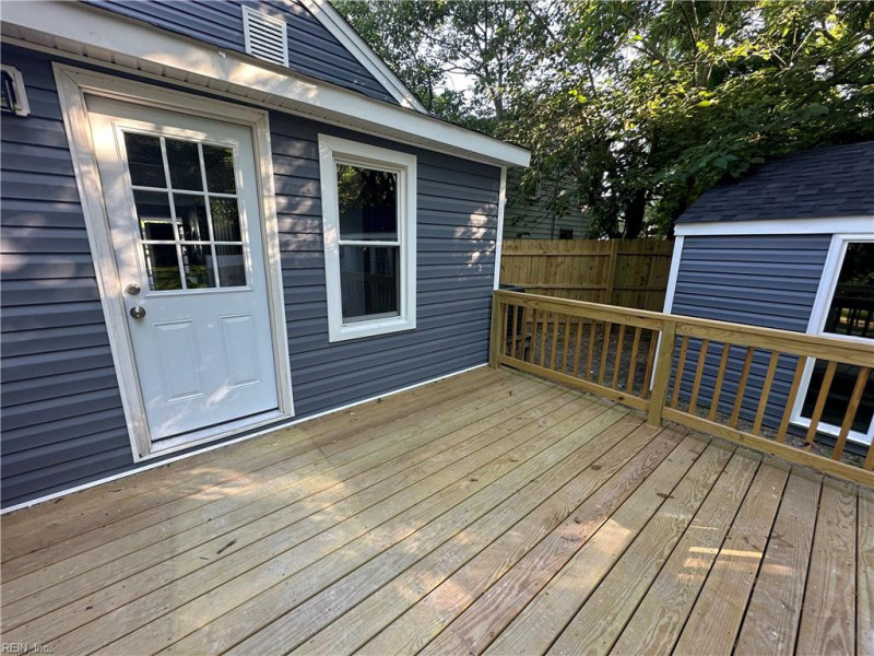 Photo 18 of 28 residential for sale in Hampton virginia