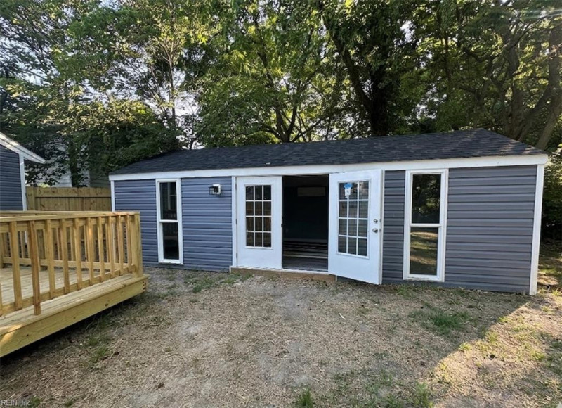 Photo 21 of 28 residential for sale in Hampton virginia